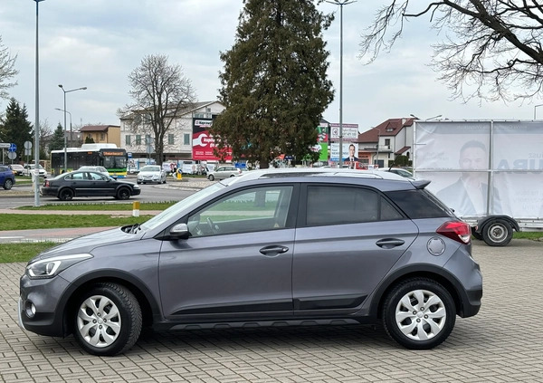 Hyundai i20 cena 34600 przebieg: 162000, rok produkcji 2017 z Ostrołęka małe 704